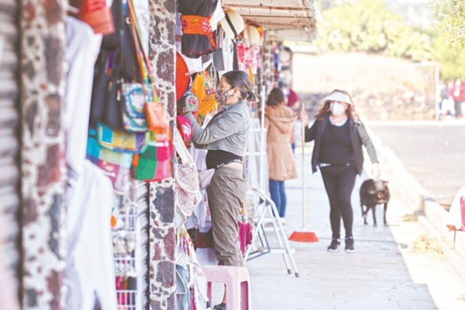 Retornan los turistas y la esperanza a Teotihuacan