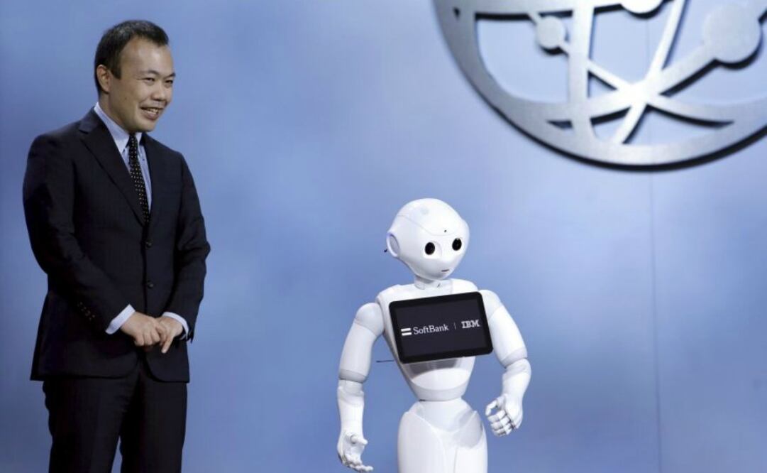 Entre los humanoides en CES se encontró Pepper, un pequeño humanoide que puede bailar 