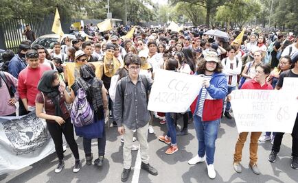 Estudiantes se concentran en circuito universitario de CU