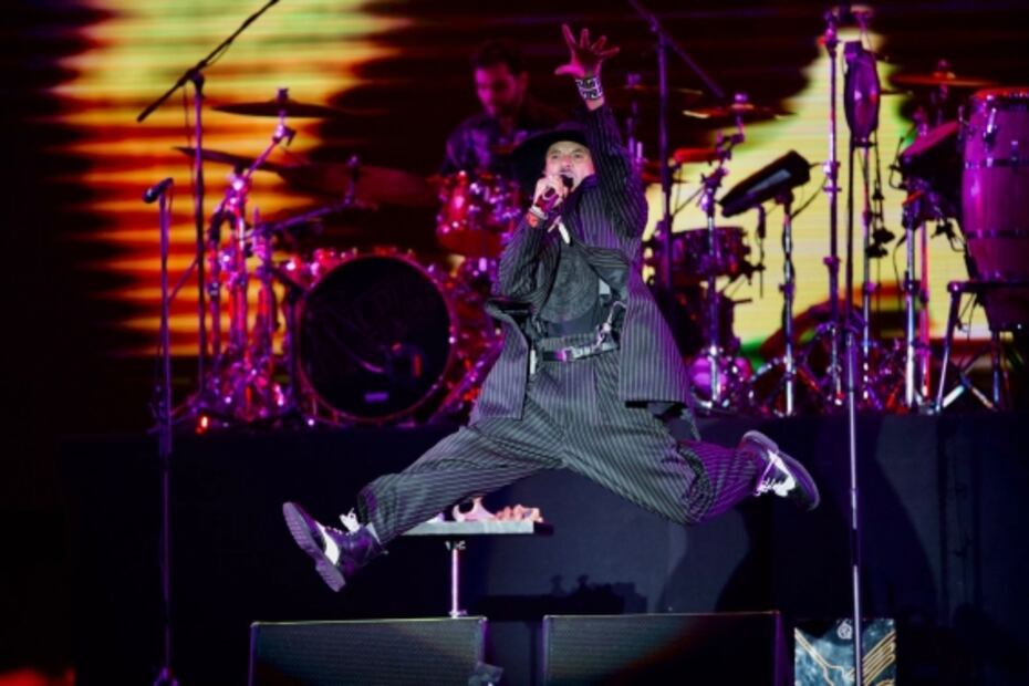 Suena la “fiesta de la calle” en el Zócalo a ritmo de Maldita Vecindad