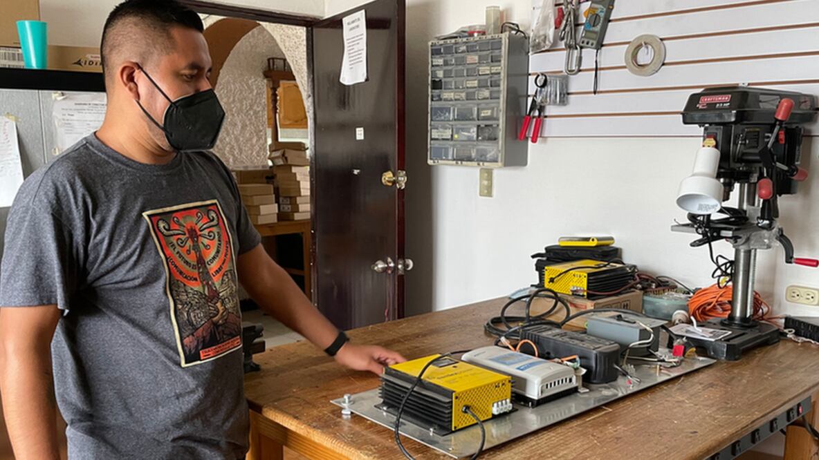 Comunidades instalan sus propias redes celulares en medio de las montañas de Oaxaca