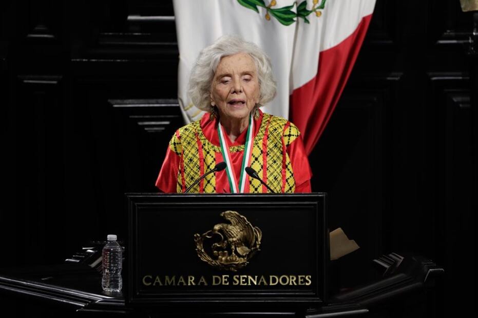La ceremonia fue encabezada por Adán Augusto López, secretario de Gobernación; Alejandro Armenta, presidente de la mesa directiva del Senado; Alberto Pérez Dayan, ministro de la SCJN, y Santiago Creel, presidente de la Cámara de Diputados.
Fotos: EL UNIVERSAL / Diego Simón Sánchez