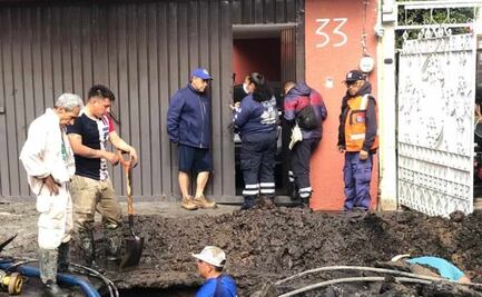 Mega fuga dañó 8 viviendas en Tlalpan; el agua alcanzó hasta 30 centímetros en el interior de las casas