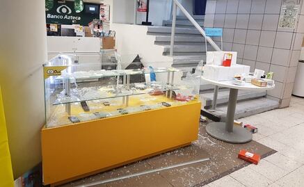 Roban con mazos tienda sobre Eje Central