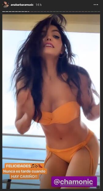 Ana Bárbara presume a sus 48 años curvas en bikini