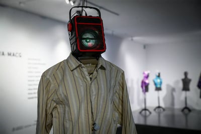 El Carrillo Gil muestra obra de jóvenes artistas