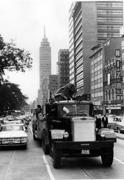 La avenida donde Kennedy fue aclamado por los mexicanos