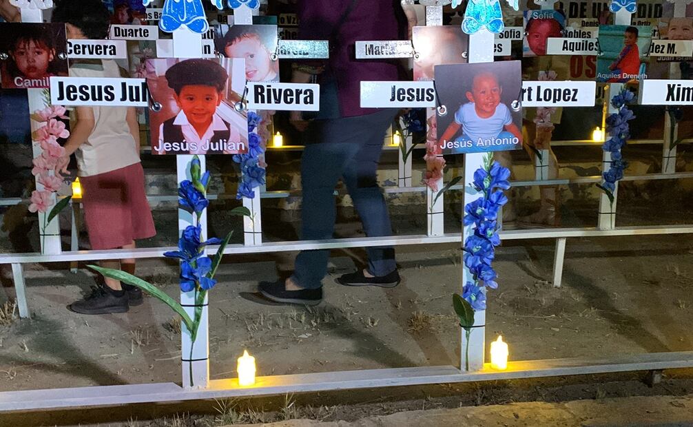 Padres de las niñas y niños fallecidos en el incendio de la Guardería ABC. Foto: Amalia Escobar