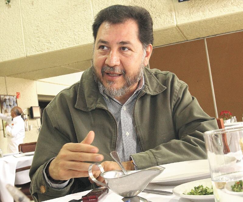 Noroña, el archienemigo de Susana Distancia