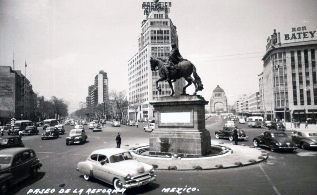El Caballito de Manuel Tolsá en su antigua ubicación. Foto: Archivo