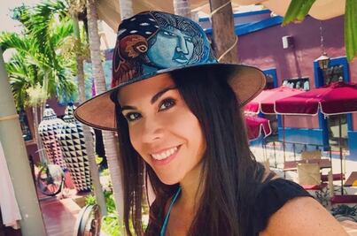 Paola Rojas presume su figura en bikini