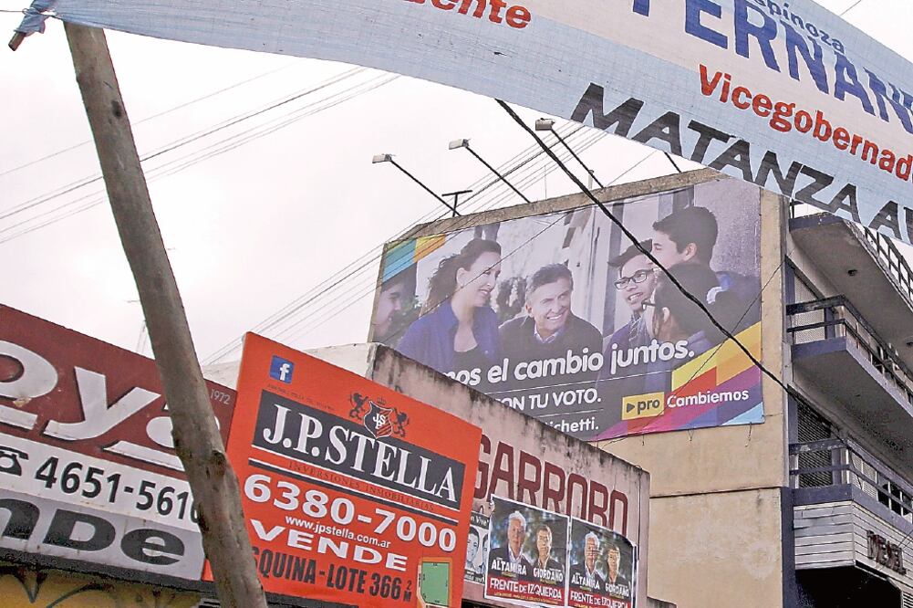 Los votantes decidirán entre un total de 12 listas de aspirantes a presidente y vicepresidente (Especial)
