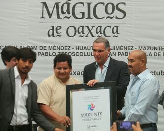 Entrega Cué distintivos a 4 nuevos Pueblos Mágicos de Oaxaca