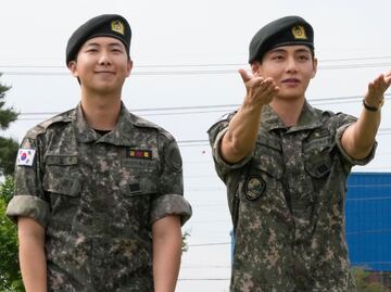 FOTOS: RM y V de BTS terminan su servicio militar; preparan reencuentro con el grupo