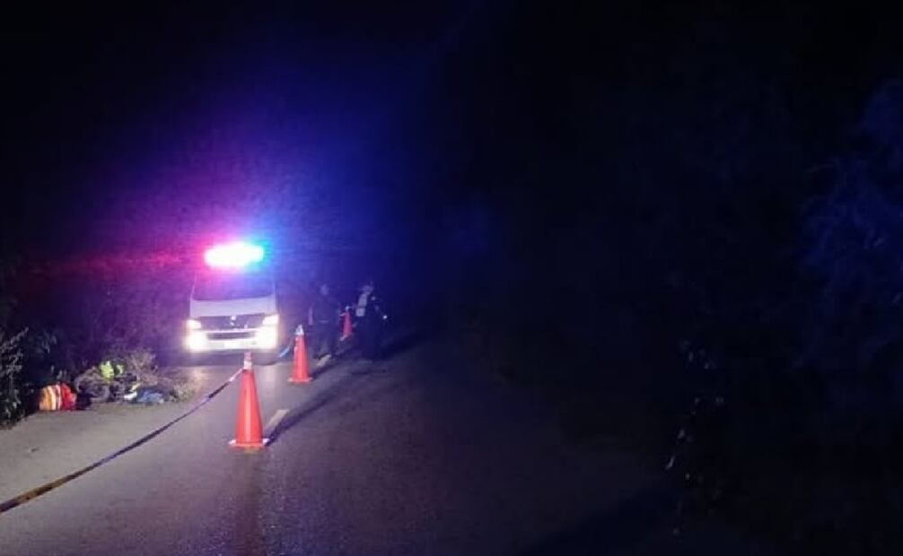 un motociclista murió anoche a la altura de la comisaría de San Eduardo en Telchac (01/01/2024). Foto: Especial