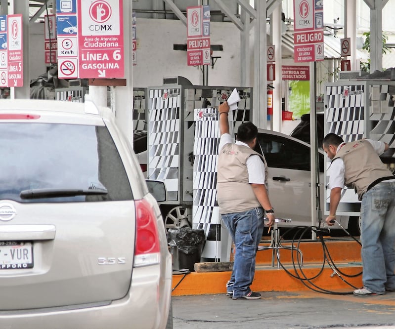 El programa de verificación vehicular obligatorio estará hasta el 30 de junio de 2021. ARCHIVO EL UNIVERSAL