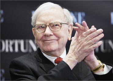 Warren Buffett dejará la presidencia de Berkshire Hathaway a finales de año; Greg Abel será su sucesor