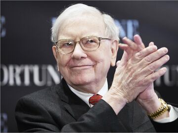 Warren Buffett dejará la presidencia de Berkshire Hathaway a finales de año; Greg Abel será su sucesor
