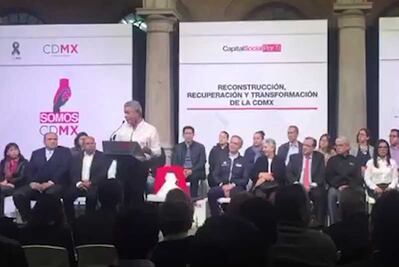 Entrega Infonavit apoyos a derechohabientes de la CDMX por sismos
