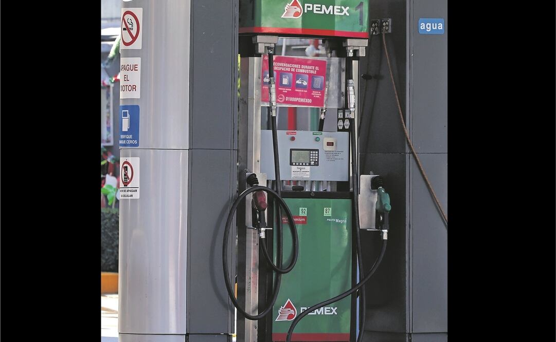 El gobierno subsidió la gasolina regular para mantener estable el costo promedio. Foto: ARCHIVO EL UNIVERSAL