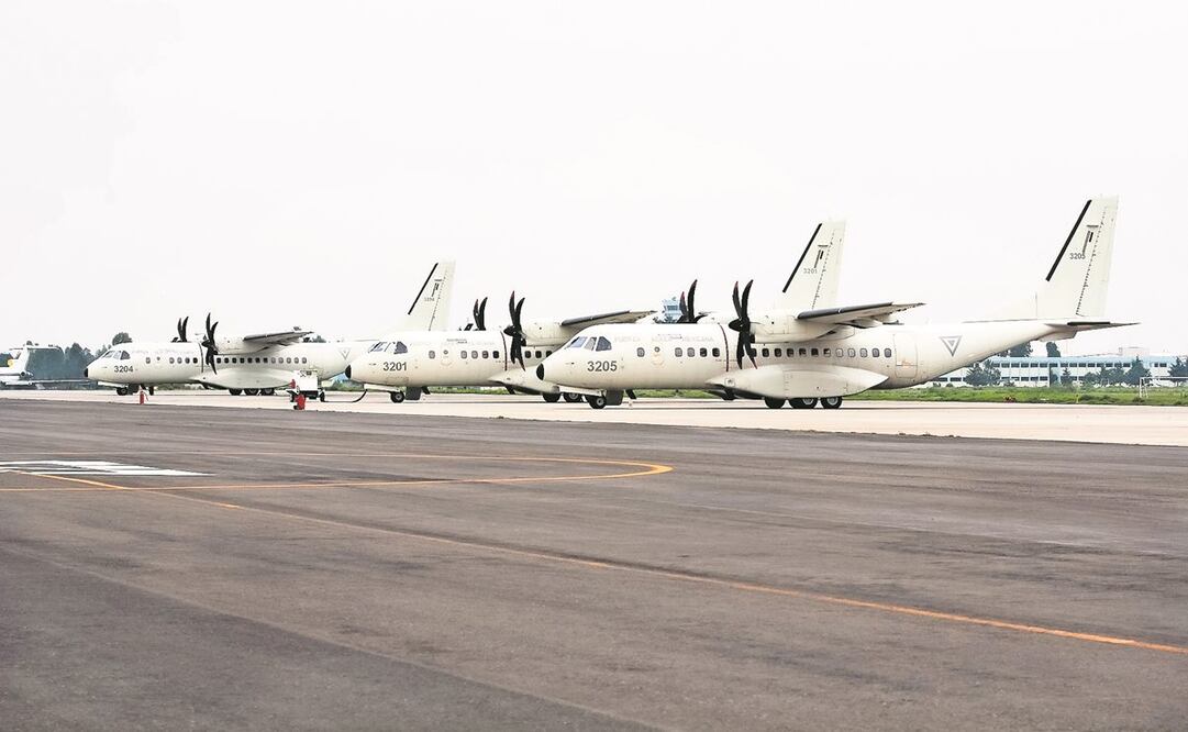 La sanción se dictaminó por supuestas anomalías en servicios para modernizar la Base Aérea Militar Número Uno en 2012. Foto: Archivo. El Universal