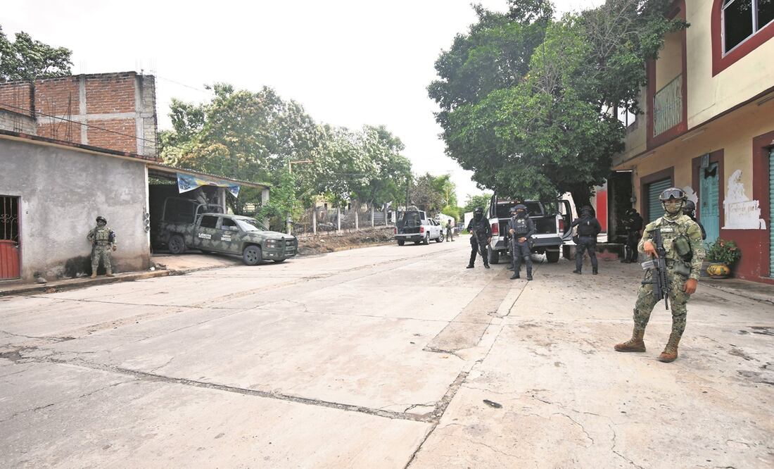 Según los habitantes, ahora tienen un poco de tranquilidad por el arribo masivo de policías, soldados y marinos al pueblo.