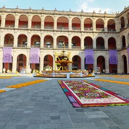 Comparten recorrido virtual de la ofrenda de día de muertos en Palacio Nacional