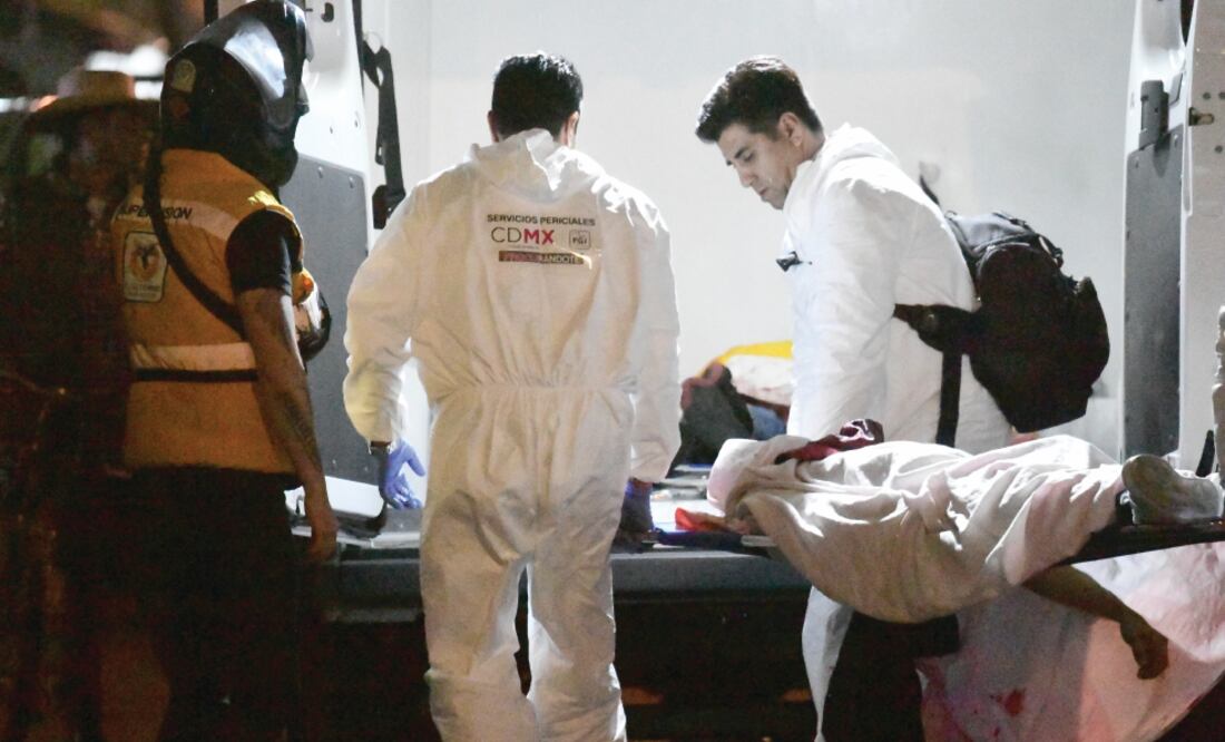 Cuatro jóvenes fueron baleados la tarde de ayer afuera de una iglesia en calles de Cuautepec, de la alcaldía Gustavo A. Madero. (FRANCISCO RAMÍREZ. EL UNIVERSAL)