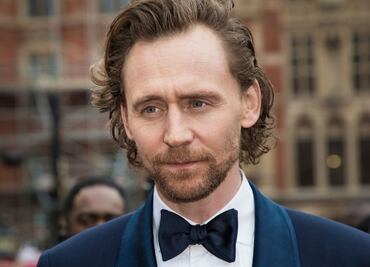 ¿Tom Hiddleston o Loki? El actor alegra el día con su nuevo look