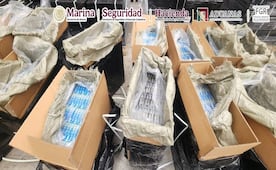 Aseguran 3.8 millones de cigarros pirata en aduana del AICM; el cargamento provenía de Singapur