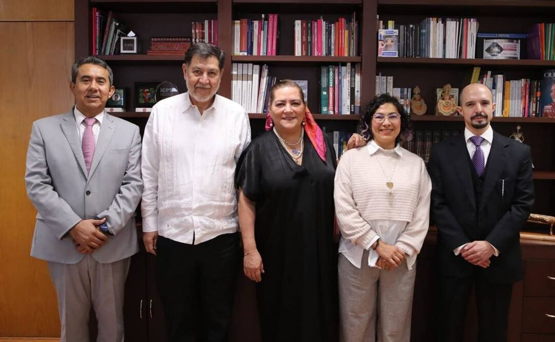 Gerardo Fernández Noroña, presidente del Senado, se reúne con Guadalupe Taddei, presidenta del INE, este 21 de noviembre del 2024. Foto: Especial