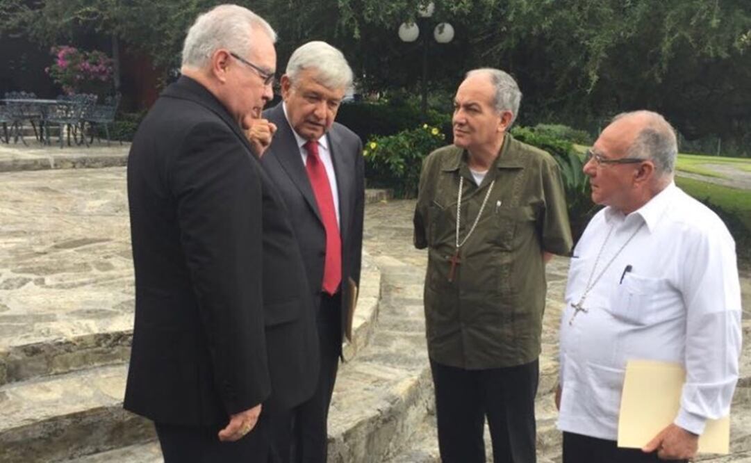 A la reunión asistieron el cardenal Francisco Robles Ortega, presidente de la CEM; Franco Coppola, nuncio apostólico en México; Rogelio Cabrera, arzobispo de Monterrey, entre otros. FOTO: @IglesiaMexico