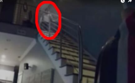 Hombre entra a casa y ve a pareja dormir por 10 minutos 