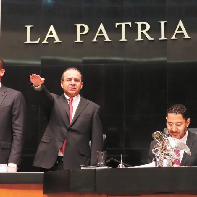 El secretario de Gobernación, Alfonso Navarrete Prida (centro), afirmó que la actual administración ha privilegiado la construcción de acuerdos. Foto: LUCÍA GODÍNEZ. EL UNIVERSAL