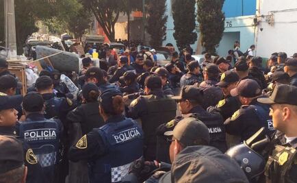 Desalojan edificio en Neptuno y el Eje 1 Poniente