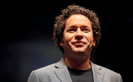 Gustavo Dudamel recibe la Orden al Mérito Pablo Neruda