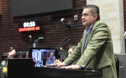 "Convocatoria del Presidente, desfile de burócratas y simpatizantes acarreados", señala coordinador del PRD