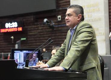 "Convocatoria del Presidente, desfile de burócratas y simpatizantes acarreados", señala coordinador del PRD