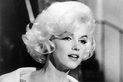 Federico Engels y Marilyn Monroe, en un día como hoy