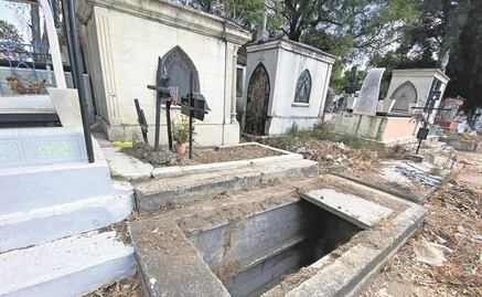 Abren investigación por robo de los restos de una niña en panteón de la GAM