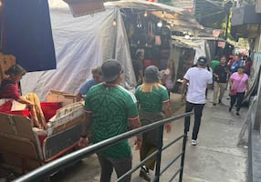 Horas antes del partido México vs Portugal, comerciantes informales son retirados; aseguran que el Gobierno les prohibió vender