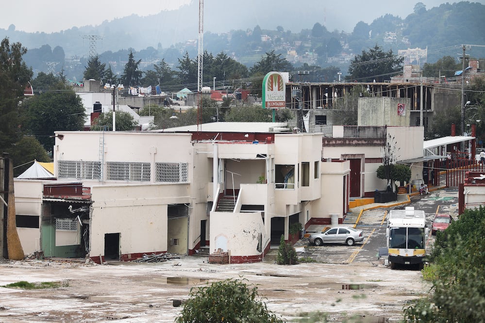Este miércoles se cumplen seis meses de que el Hospital Materno Infantil de Cuajimalpa quedó reducido a escombros (ALEJANDRO ACOSTA. ELUNIVERSAL)