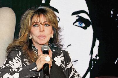 Aplauso para Verónica Castro