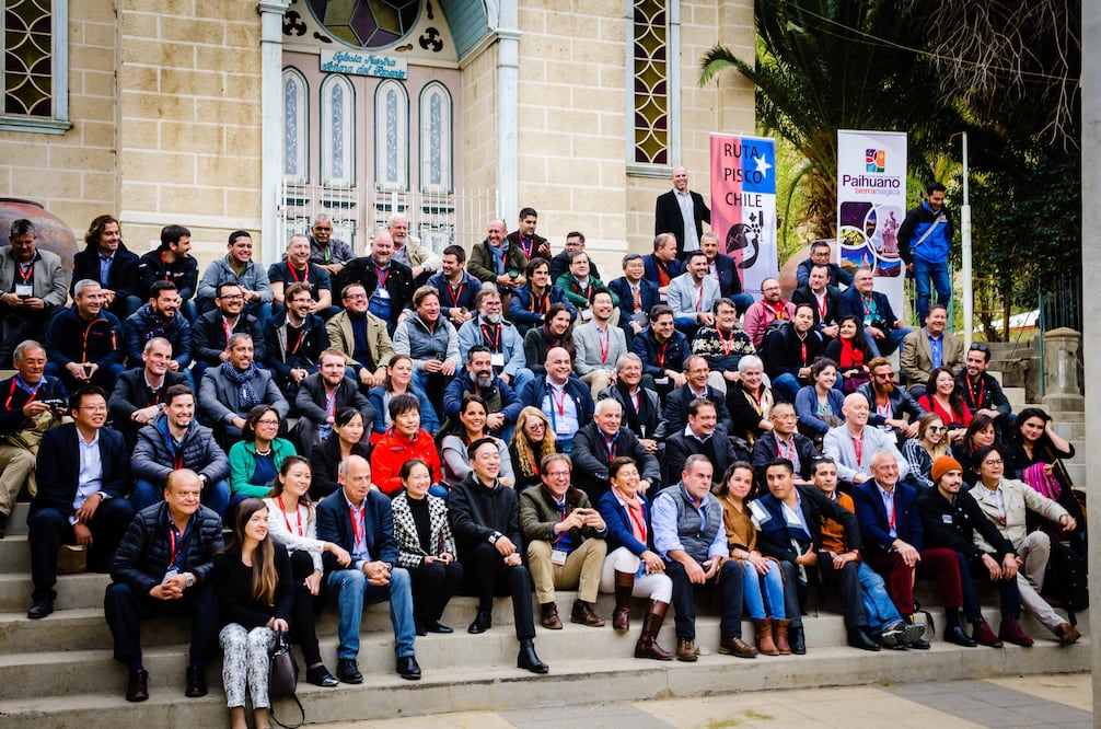 Mezcal zacatecano triunfa en el mundial de destilados en Chile (foto: Carlos Borboa)