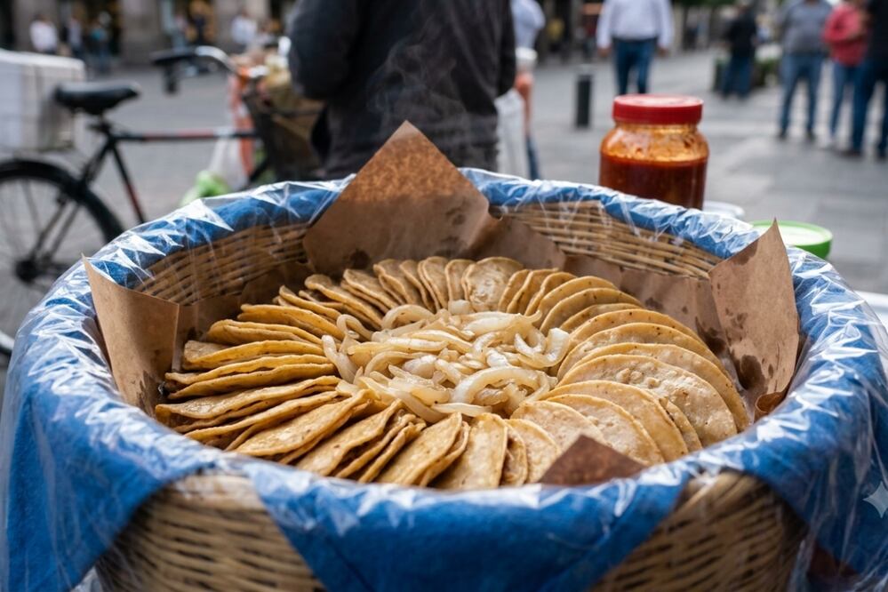 Descubrir qué tipos de rellenos se pueden usar en los tacos de canasta permite innovar en casa sin perder la tradición callejera. Foto: elaborada con IA