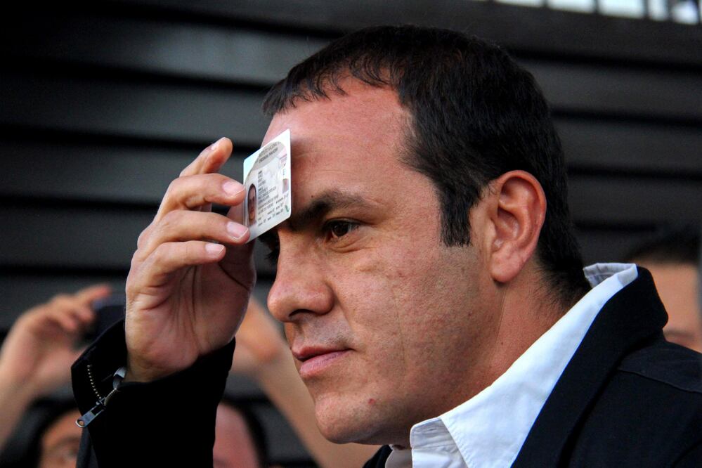 A Cuauhtémoc Blanco se le pidió dejar el cargo de manera temporal para atender sus litigios personales (Foto: Archivo)