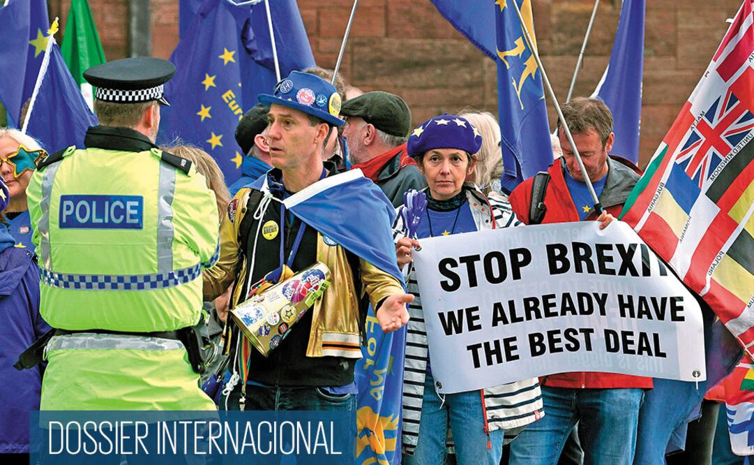 Manifestantes británicos expresan su rechazo al Brexit, durante un acto de protesta en el noroeste de Inglaterra. Foto/PAUL ELLIS. AFP
