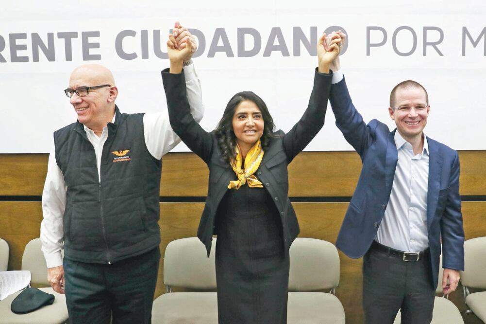 Diálogo. El Frente Ciudadano por México mantiene el diálogo para tomar decisiones rumbo a 2018, afirma el jefe de Gobierno, Miguel Ángel Mancera. 