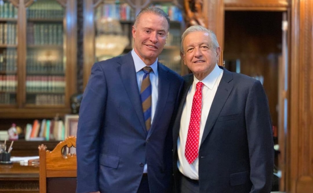 El gobernador de Sinaloa se reunió con el presidente Andrés Manuel López Obrador en Palacio Nacional. Foto: Twitter @QuirinoOC