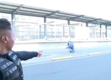 Captan agresión a reporteros en cobertura de accidente vehicular en Neza